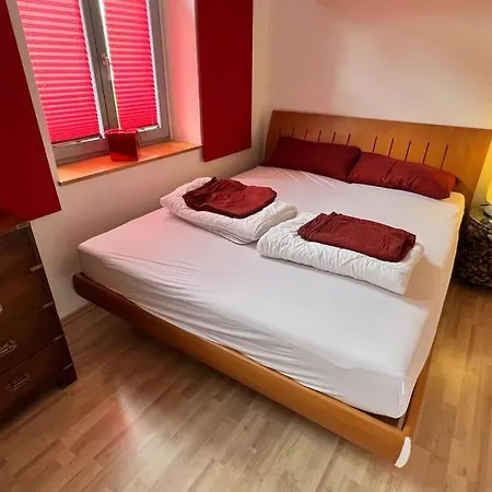 Tranquil Terrace Suite: Central Oasis with Parking Erfurt Exterior photo