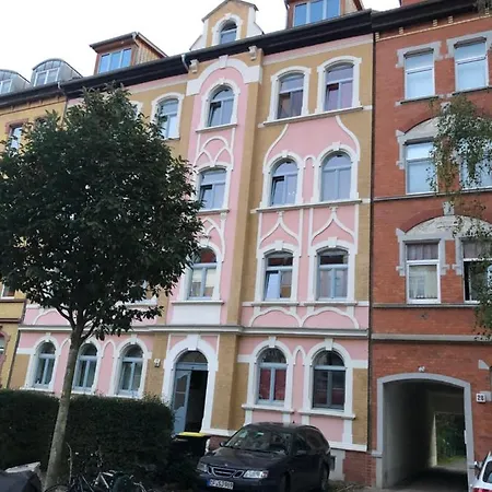 Tranquil Terrace Suite: Central Oasis with Parking Erfurt Exterior photo