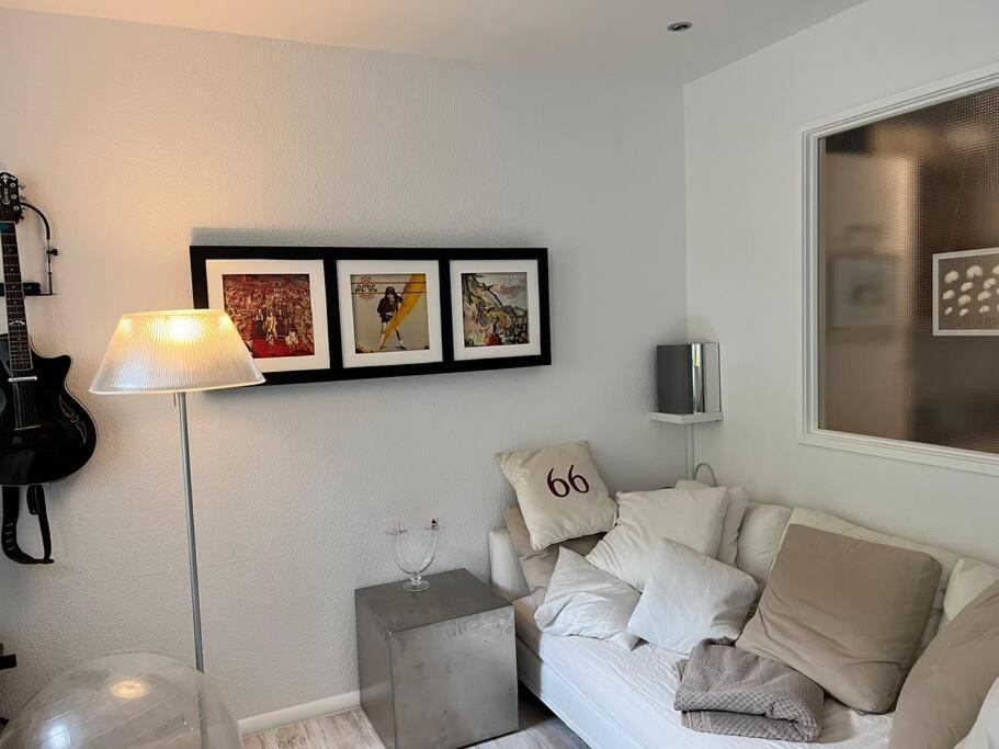 Like Complete With Terrasse, Very Close To Centre, Beautiful, Superquiet, Parking !! *
